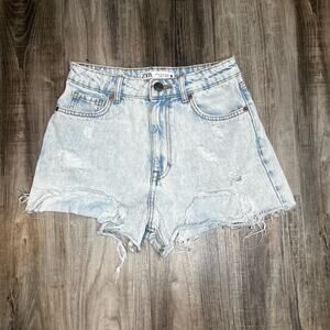 Zara distressed shorts size 2